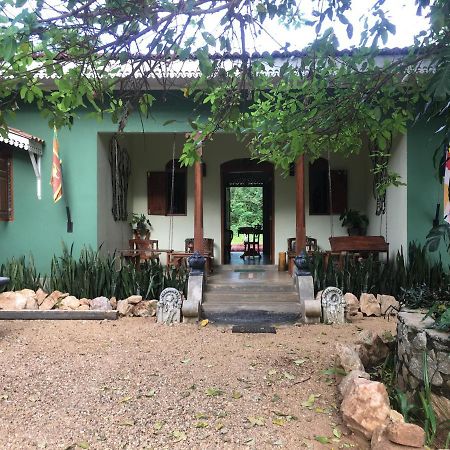 Hotel Owls Nest Udawalawe Exterior foto